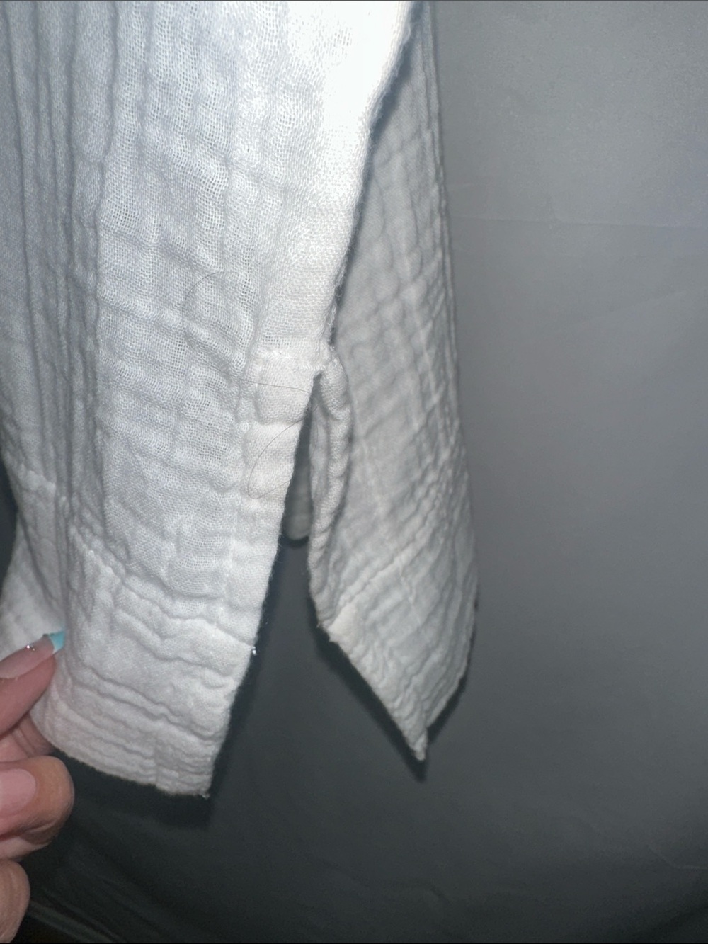 Faherty White V-Neck Gauze Tunic - Picture 4 of 6